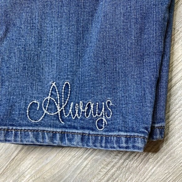 Torrid Girlfriend Stretch Skinny Jeans - Picture 5 of 14